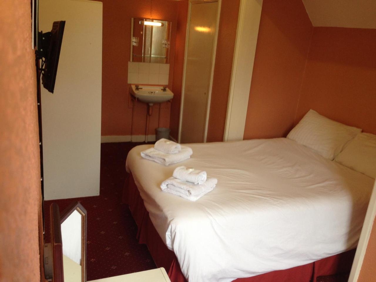 Grove End Hotel Watford  Bagian luar foto