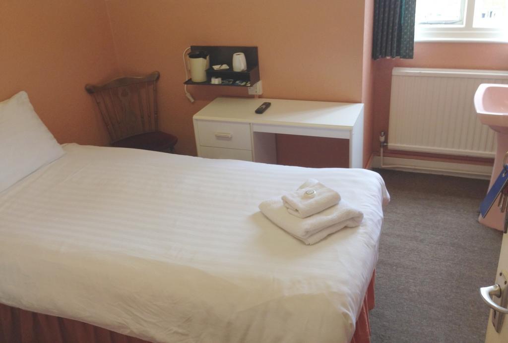 Grove End Hotel Watford  Ruang foto