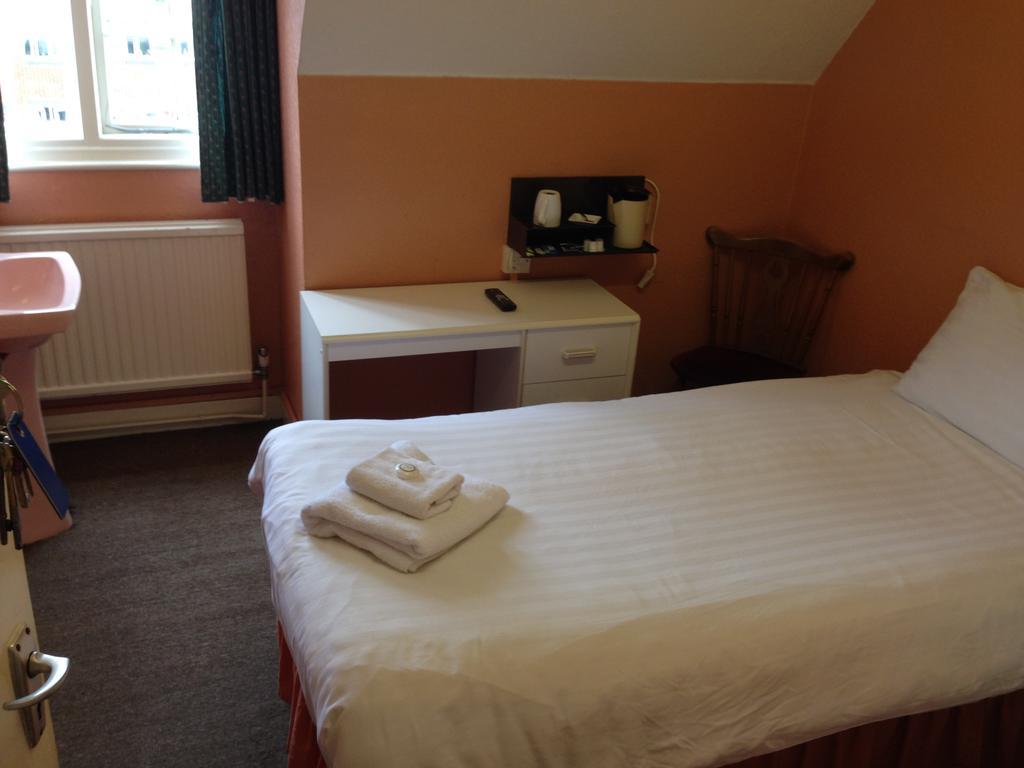 Grove End Hotel Watford  Ruang foto