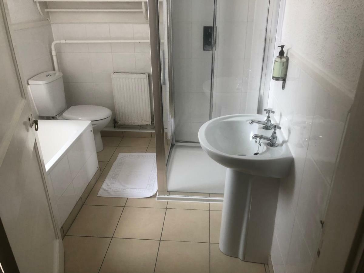 Grove End Hotel Watford  Bagian luar foto